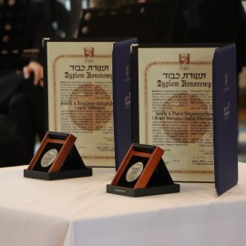 powiększ zdjęcie: Sprawiedliwi wśród Narodów Świata uhonorowani w Legnicy