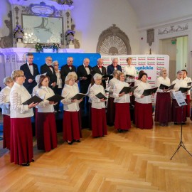 powiększ zdjęcie: Jesienne święto seniorów