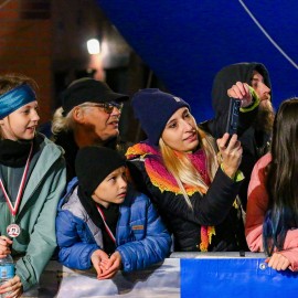 powiększ zdjęcie: Biegli i maszerowali w świątecznym nastroju