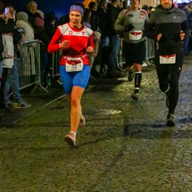 powiększ zdjęcie: Biegli i maszerowali w świątecznym nastroju