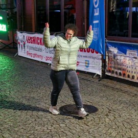 powiększ zdjęcie: Biegli i maszerowali w świątecznym nastroju