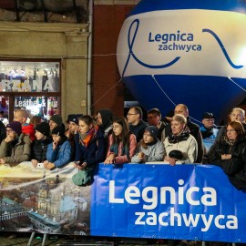 powiększ zdjęcie: Biegli i maszerowali w świątecznym nastroju