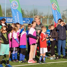 powiększ zdjęcie: Legnickie szkoły rywalizowały w turnieju „Świerkowa od Nowa”