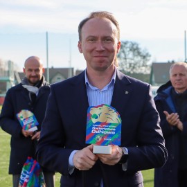 powiększ zdjęcie: Legnickie szkoły rywalizowały w turnieju „Świerkowa od Nowa”