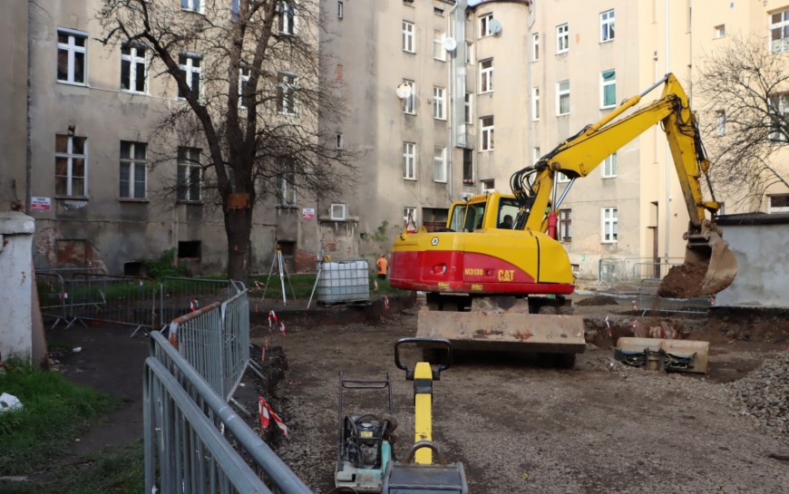 Trwa przebudowa podwórza w kwartale przy ulicy Szkolnej