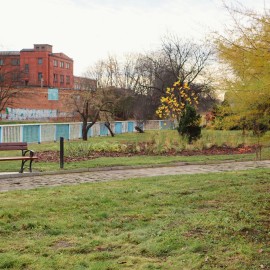 powiększ zdjęcie: Zakończono rewitalizację zieleńca przy ul. Jordana