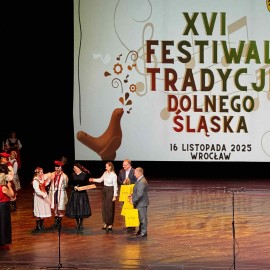 powiększ zdjęcie: Zespół Pieśni i Tańca „Legnica” z sukcesami na XVI Festiwalu Tradycji Dolnego Śląska