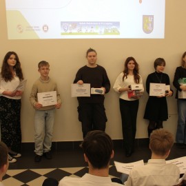 powiększ zdjęcie: IX Rejonowa Olimpiada Wiedzy o Uzależnieniach i Chorobie AIDS