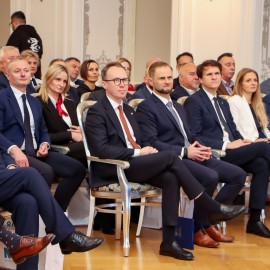 powiększ zdjęcie: 80 lat Miejskiego Przedsiębiorstwa Komunikacyjnego w Legnicy