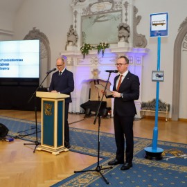 powiększ zdjęcie: 80 lat Miejskiego Przedsiębiorstwa Komunikacyjnego w Legnicy