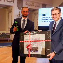 powiększ zdjęcie: 80 lat Miejskiego Przedsiębiorstwa Komunikacyjnego w Legnicy