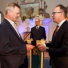 powiększ zdjęcie: 80 lat Miejskiego Przedsiębiorstwa Komunikacyjnego w Legnicy