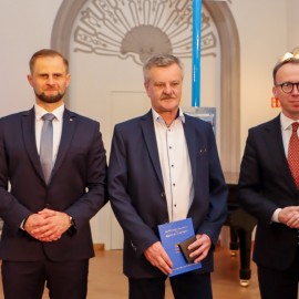 powiększ zdjęcie: 80 lat Miejskiego Przedsiębiorstwa Komunikacyjnego w Legnicy