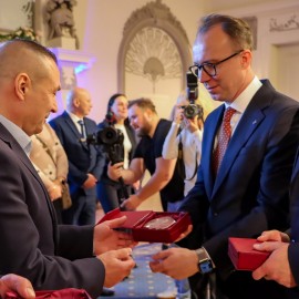 powiększ zdjęcie: 80 lat Miejskiego Przedsiębiorstwa Komunikacyjnego w Legnicy