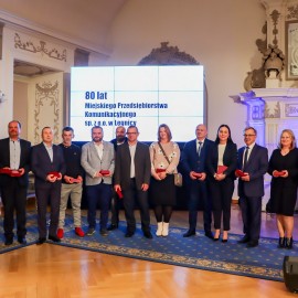 powiększ zdjęcie: 80 lat Miejskiego Przedsiębiorstwa Komunikacyjnego w Legnicy