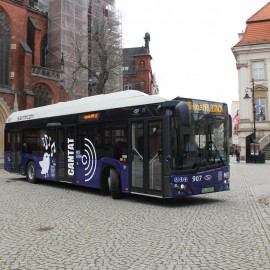 Nowe autobusy elektryczne w Legnicy. Promujemy Satyrykon i Cantat