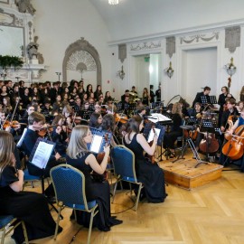 powiększ zdjęcie: Jubileusz 80-lecia Zespołu Szkół Muzycznych