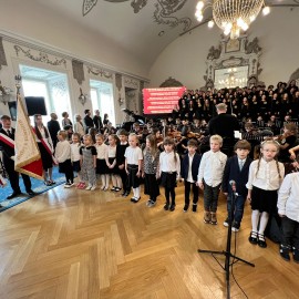 powiększ zdjęcie: Jubileusz 80-lecia Zespołu Szkół Muzycznych