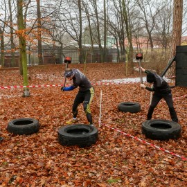 powiększ zdjęcie: Zimowy tor przeszkód na finał akcji MOVEMBER