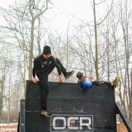 powiększ zdjęcie: Zimowy tor przeszkód na finał akcji MOVEMBER