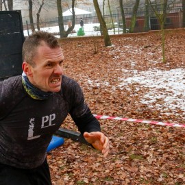 powiększ zdjęcie: Zimowy tor przeszkód na finał akcji MOVEMBER