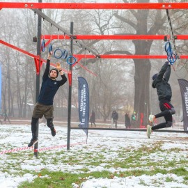 powiększ zdjęcie: Zimowy tor przeszkód na finał akcji MOVEMBER