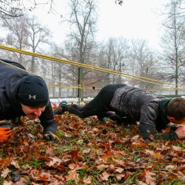 powiększ zdjęcie: Zimowy tor przeszkód na finał akcji MOVEMBER