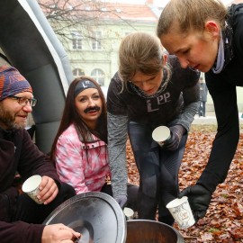 powiększ zdjęcie: Zimowy tor przeszkód na finał akcji MOVEMBER
