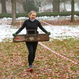powiększ zdjęcie: Zimowy tor przeszkód na finał akcji MOVEMBER