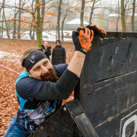 powiększ zdjęcie: Zimowy tor przeszkód na finał akcji MOVEMBER
