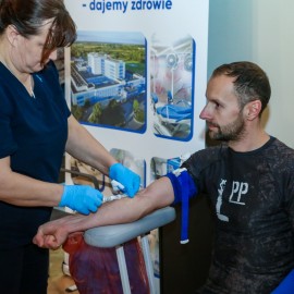 powiększ zdjęcie: Zimowy tor przeszkód na finał akcji MOVEMBER