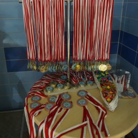 powiększ zdjęcie: Rodzinny Piknik Pływacki zgromadził ponad 250 uczestników