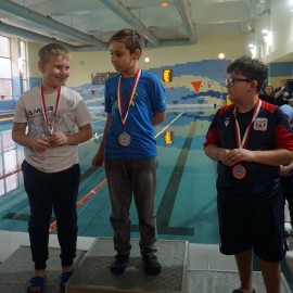 powiększ zdjęcie: Rodzinny Piknik Pływacki zgromadził ponad 250 uczestników