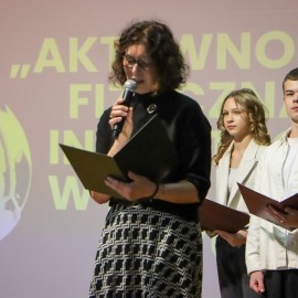 powiększ zdjęcie: Nowoczesne boisko przy ZSO nr 4 już gotowe