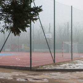 powiększ zdjęcie: Nowoczesne boisko przy ZSO nr 4 już gotowe