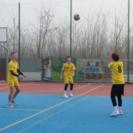 powiększ zdjęcie: Nowoczesne boisko przy ZSO nr 4 już gotowe