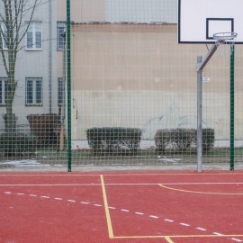 powiększ zdjęcie: Nowoczesne boisko przy ZSO nr 4 już gotowe