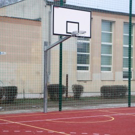 powiększ zdjęcie: Nowoczesne boisko przy ZSO nr 4 już gotowe