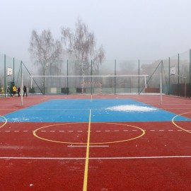 powiększ zdjęcie: Nowoczesne boisko przy ZSO nr 4 już gotowe