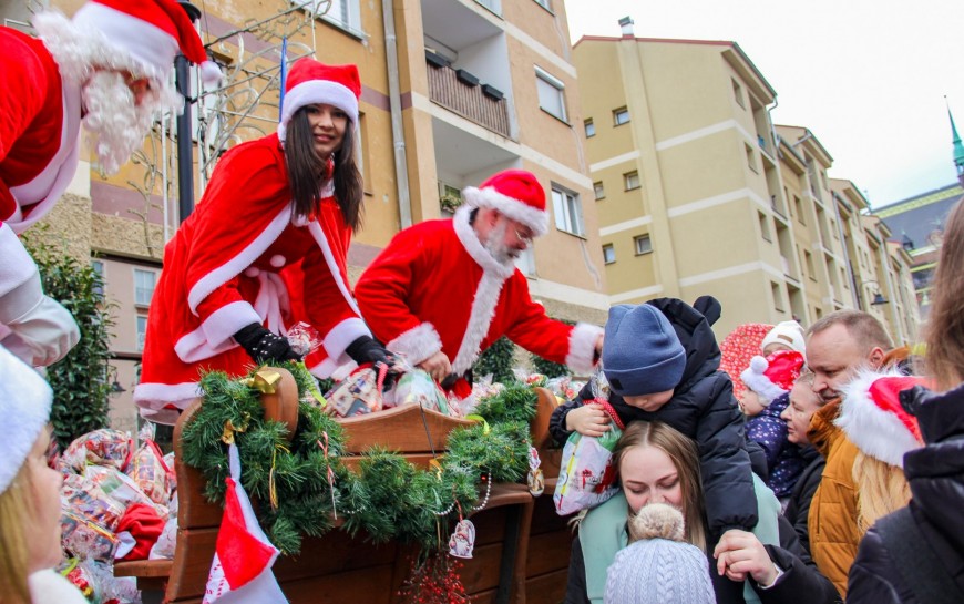 Mikołajowie, motory i mnóstwo radości