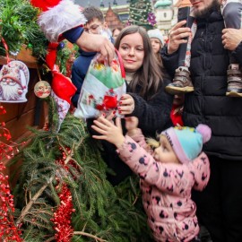 powiększ zdjęcie: Mikołajowie, motory i mnóstwo radości
