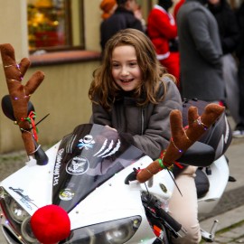 powiększ zdjęcie: Mikołajowie, motory i mnóstwo radości