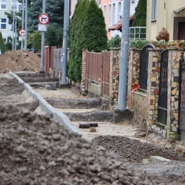 powiększ zdjęcie: Legnicki Program Drogowy. Zobacz jak przebiega remont ul. Słonecznej