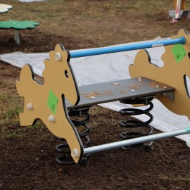 powiększ zdjęcie: Nowe place zabaw przy legnickich żłobkach na finiszu realizacji