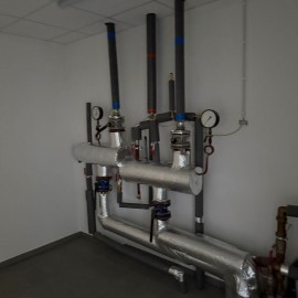 powiększ zdjęcie: Koniec remontu zaplecza i sanitariatów w hali przy Lotniczej