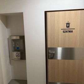 powiększ zdjęcie: Koniec remontu zaplecza i sanitariatów w hali przy Lotniczej