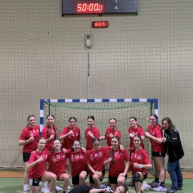 powiększ zdjęcie: Młodziczki z UKS Dziewiątka Legnica zostały mistrzyniami Dolnego Śląska