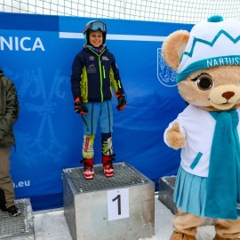 powiększ zdjęcie: Wyniki Otwartych Mistrzostw Legnicy w Slalomie Narciarskim i Snowboardowym