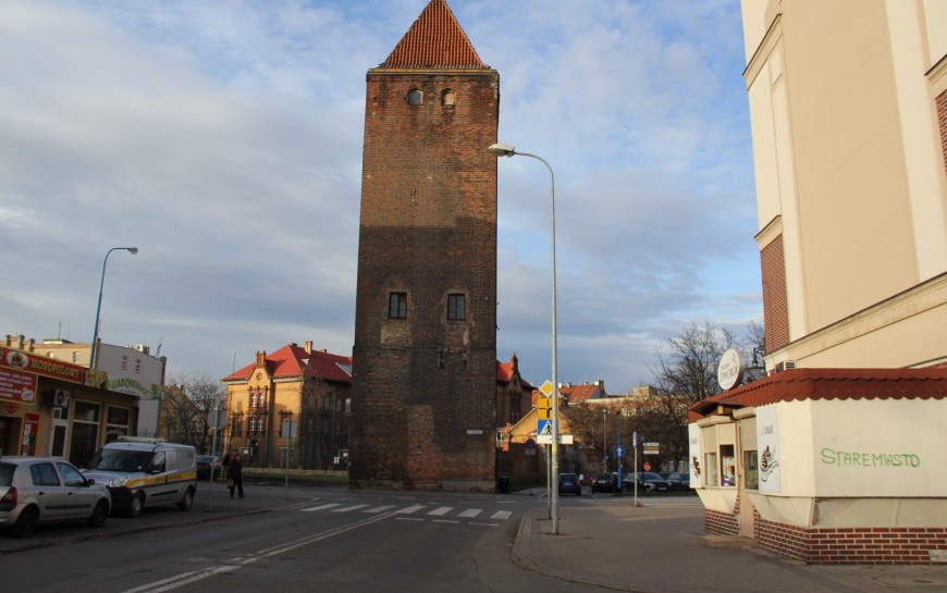 Siedem firm z ofertami na rewitalizację zabytkowej Bramy Chojnowskiej