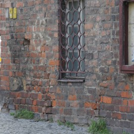 powiększ zdjęcie: Siedem firm z ofertami na rewitalizację zabytkowej Bramy Chojnowskiej